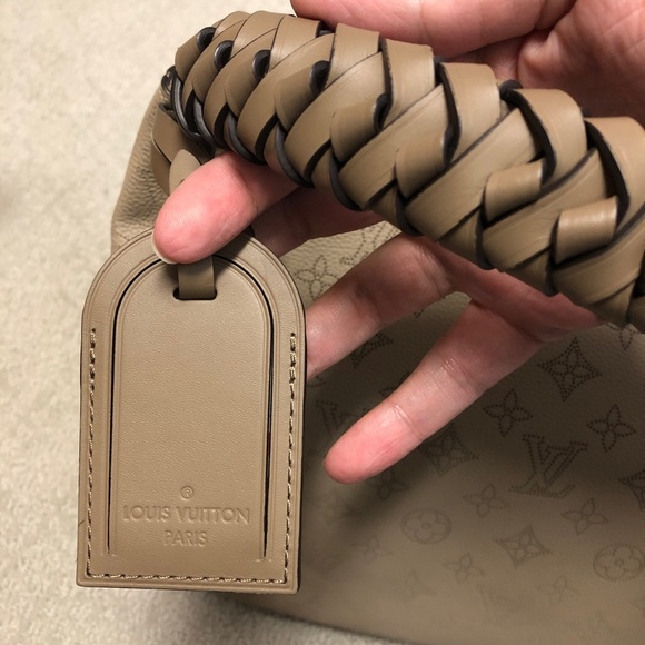 👜Authentic LV Beaubourg Hobo MM - Picture 5 of 6